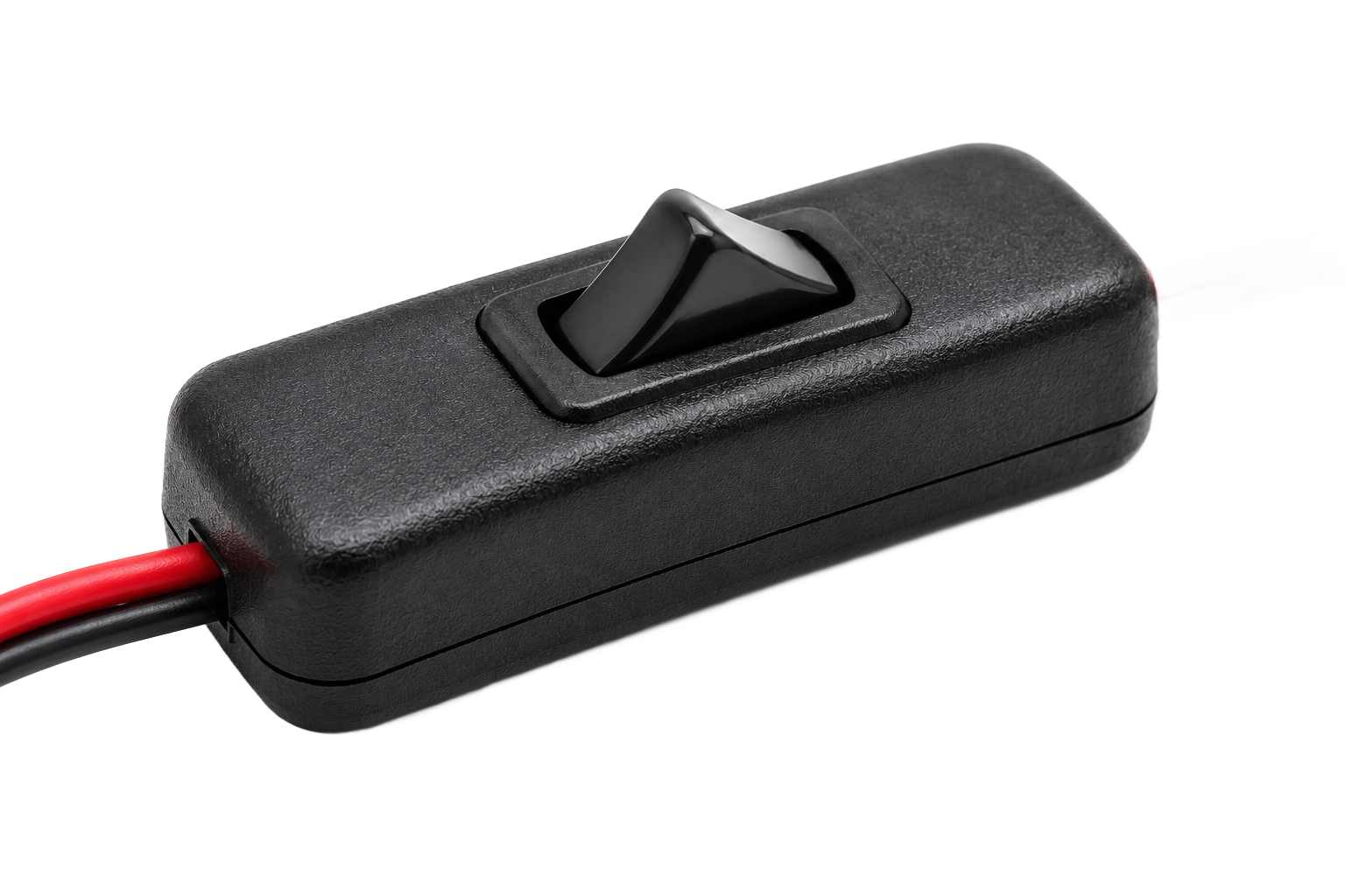 Detail zabudovaného vypínače na kabelu konektoru pro LED pásek